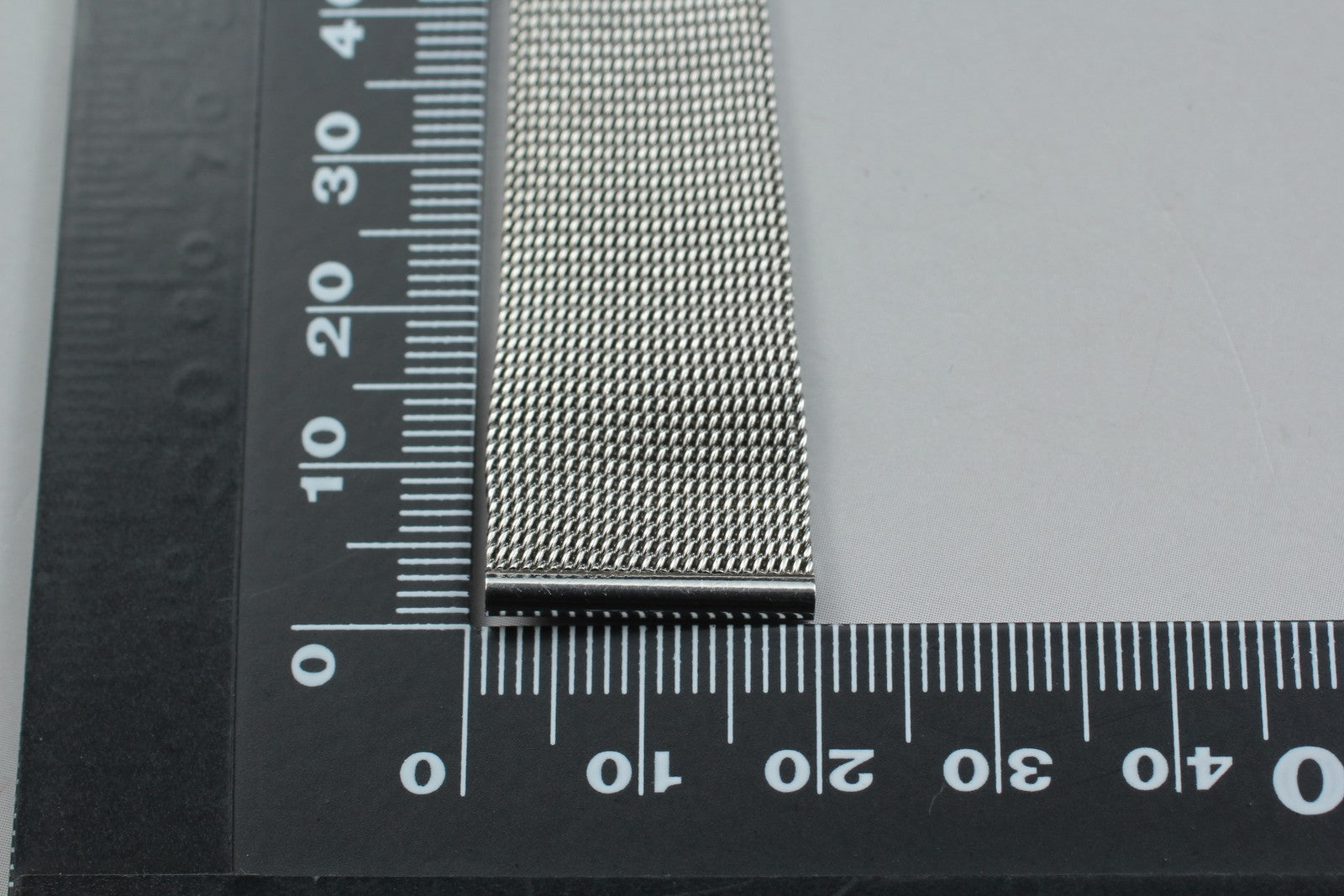 Near MINT OMEGA Milanese/Mesh Band 2058 19mm Stainless Steel Silver Men Vintage