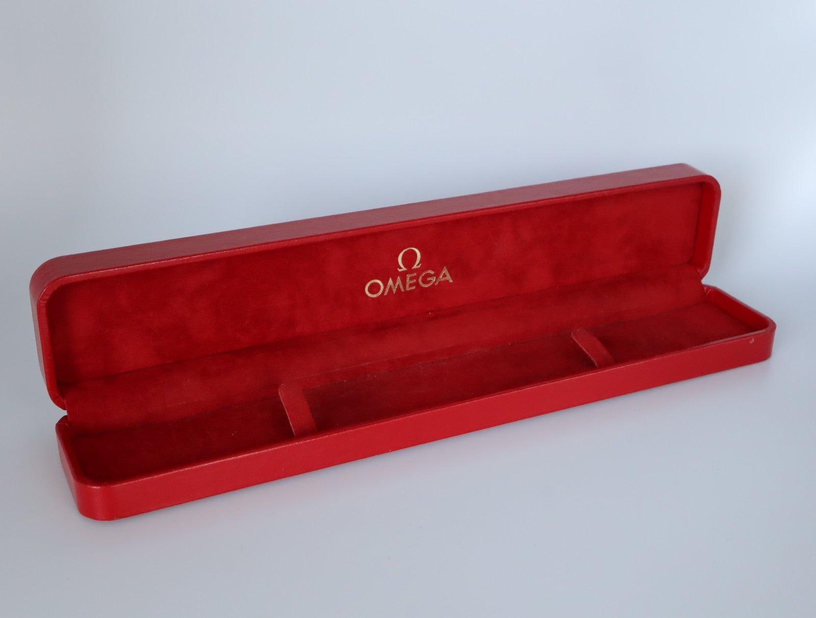 Near MINT OMEGA Vintage Red Watch Box Genuine Case Only for Women's #2620-2