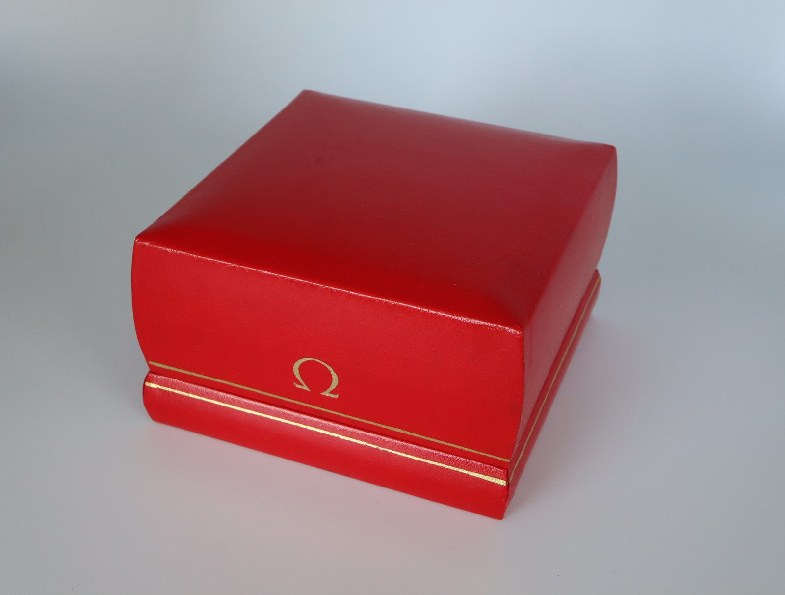 Near MINT OMEGA Vintage Red Watch Box Genuine Case Only From JAPAN #2767