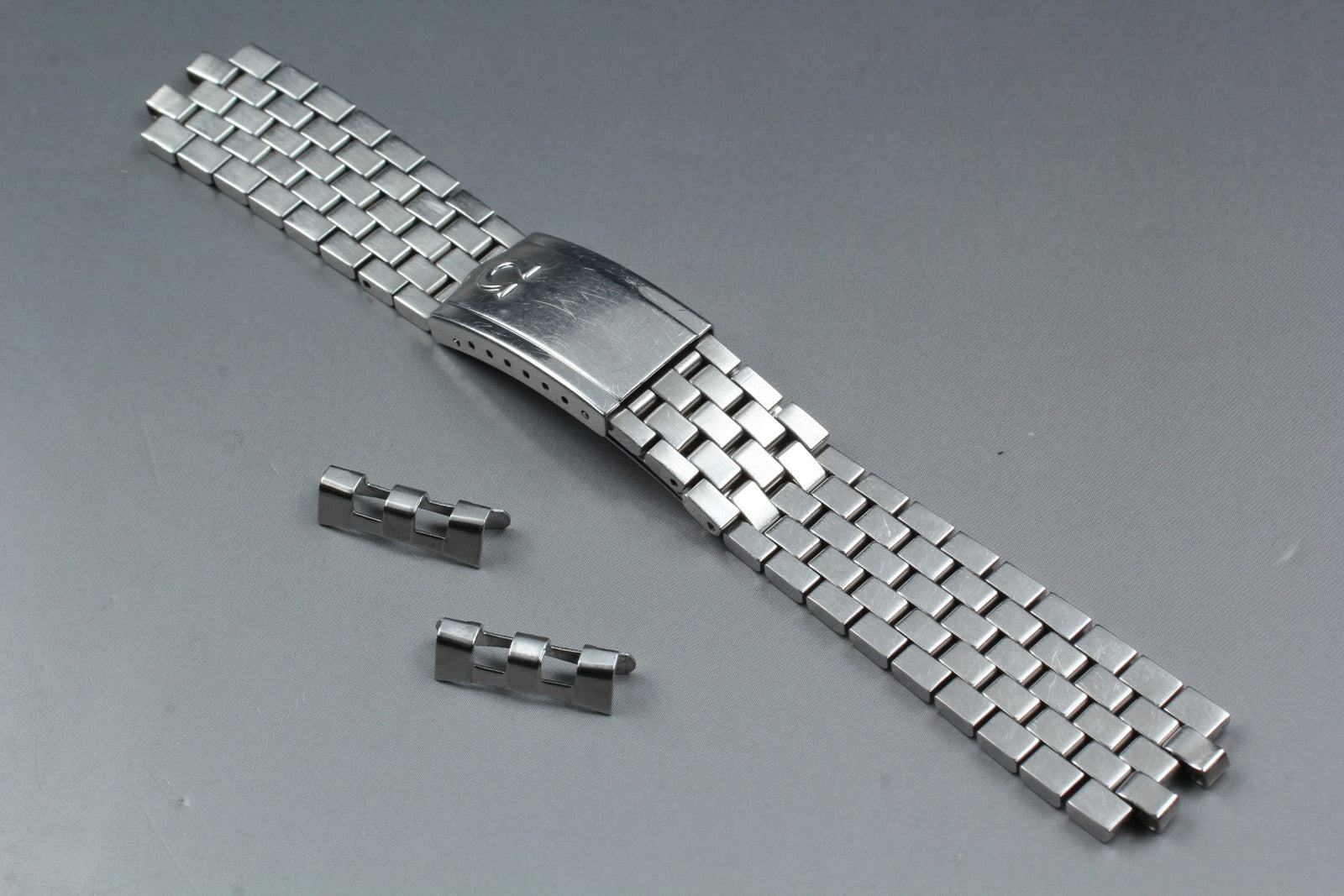 Near MINT OMEGA Brick Bracelet FF518/1040 19mm Stainless steel Men's Vintage