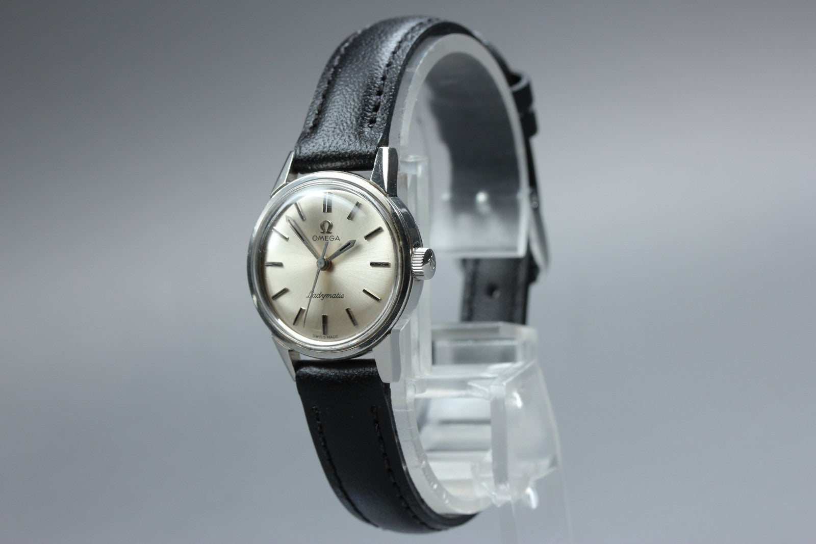 1965 Near MINT OMEGA Seamaster Ladymatic 22mm 565.001 Automatic Women's Vintage