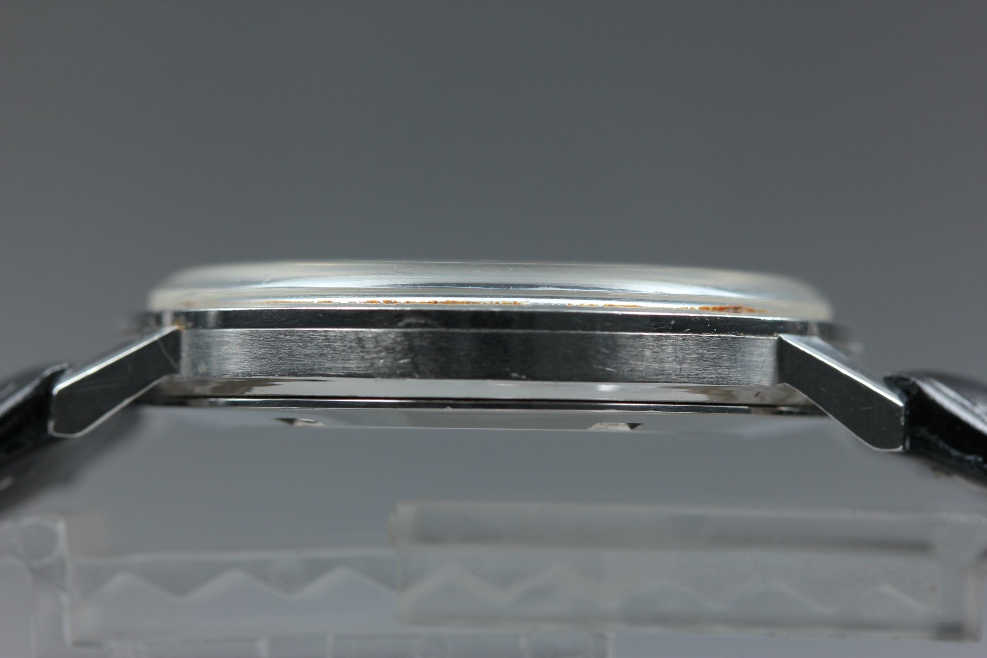 1968 Near MINT OMEGA De Ville 35mm 165.008 Automatic Silver Dial Men's Vintage