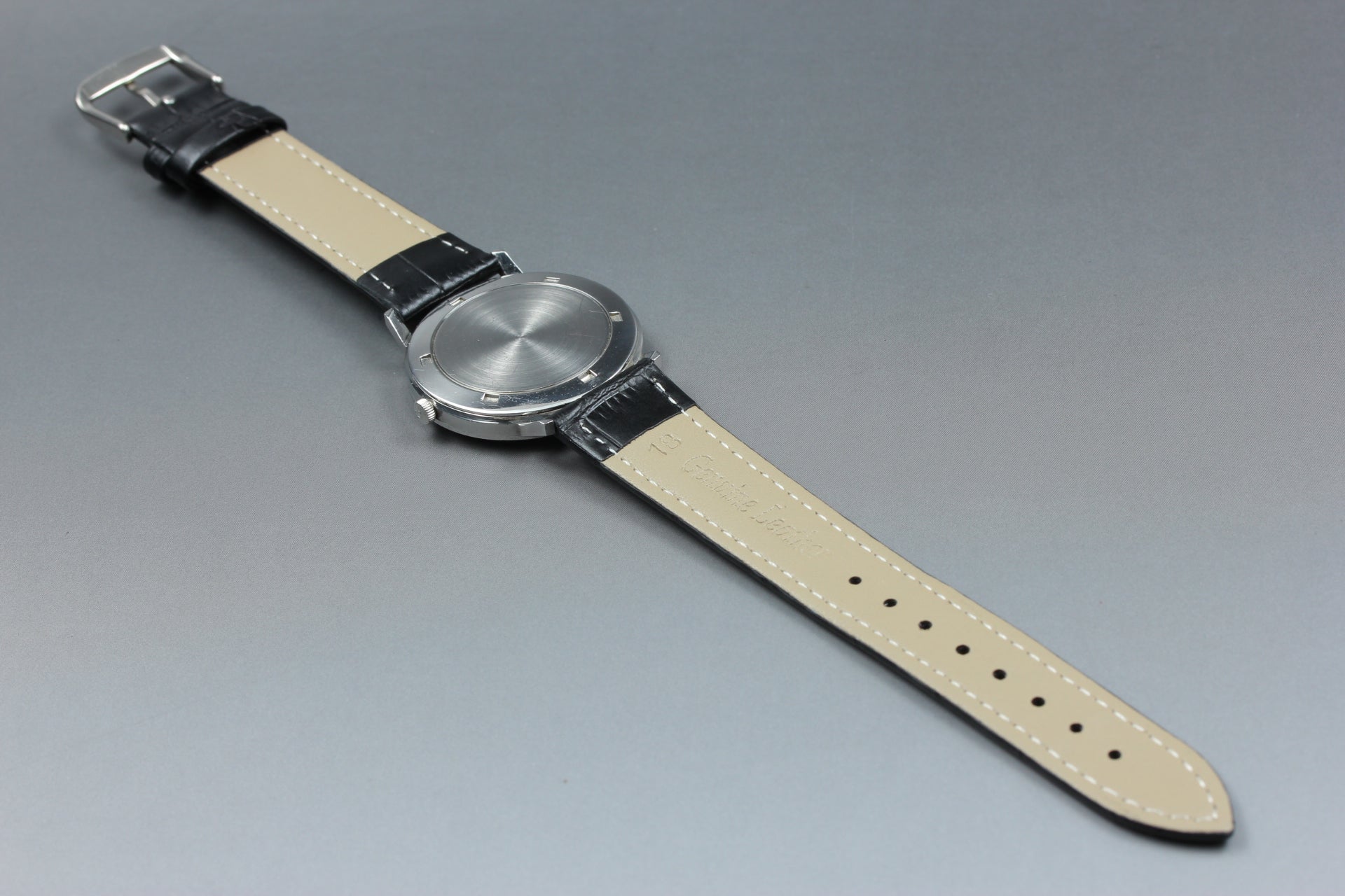 1968 Near MINT OMEGA De Ville 35mm 165.008 Automatic Silver Dial Men's Vintage