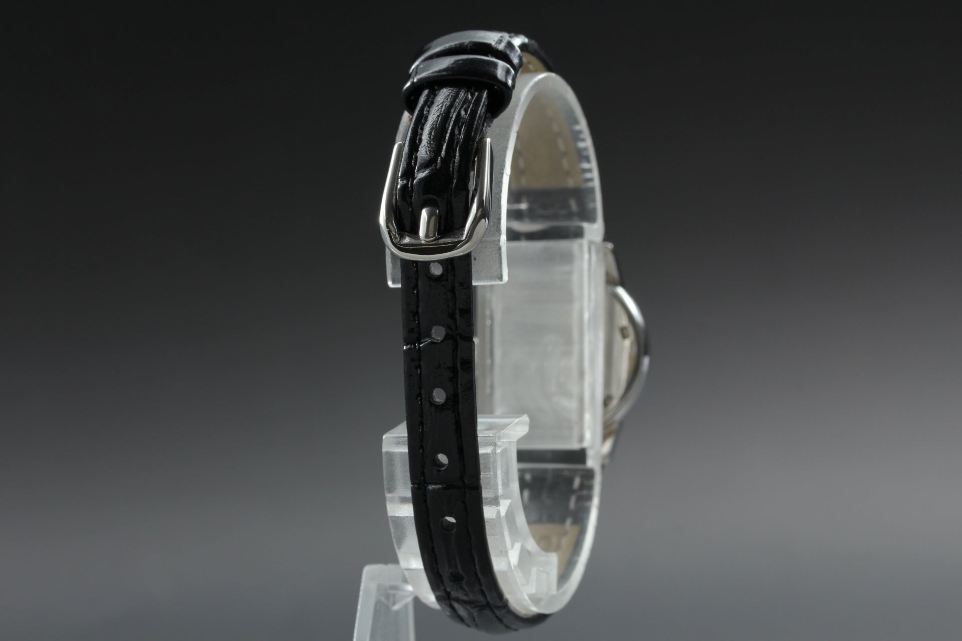 1966 Near MINT OMEGA Seamaster 21mm 515.006 Manual Silver Dial Women's Vintage