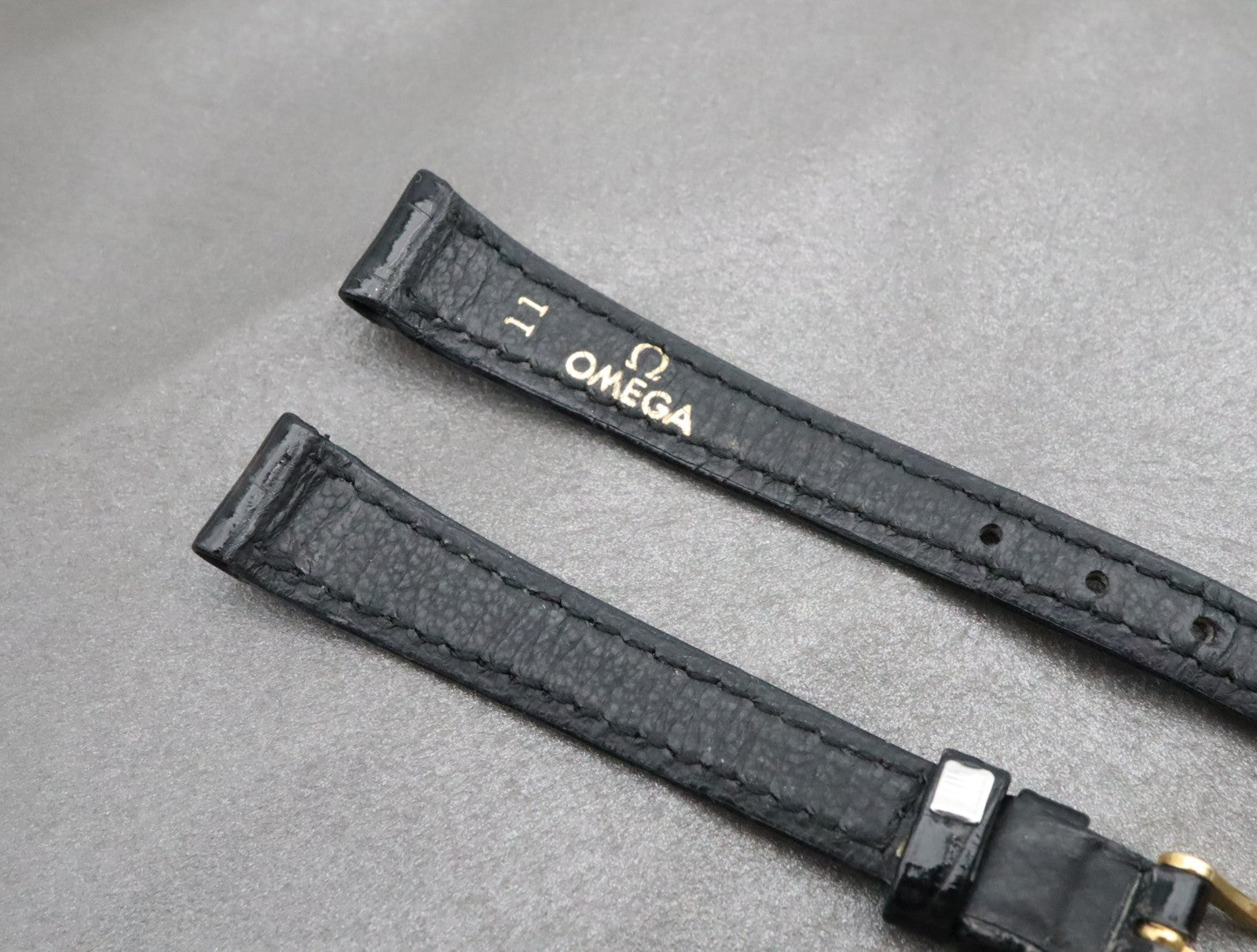 Near MINT OMEGA Vintage Black Leather Strap 11mm Band Gold Buckle Women's #2183