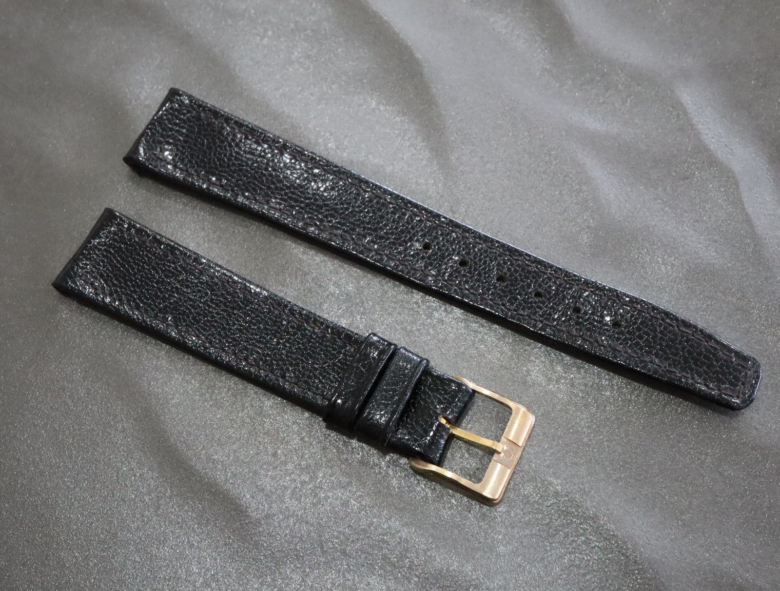 MINT OMEGA Vintage Genuine Black Leather Strap 17mm Band Gold Buckle Men's #2498