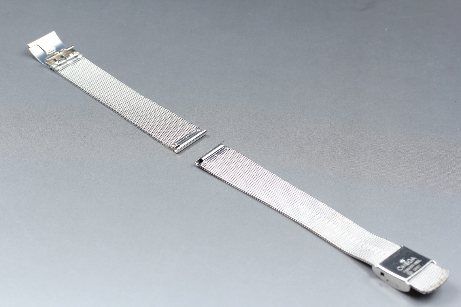 Near MINT OMEGA Milanese/Mesh Band 2057 18mm Stainless Bracelet Men's Vintage