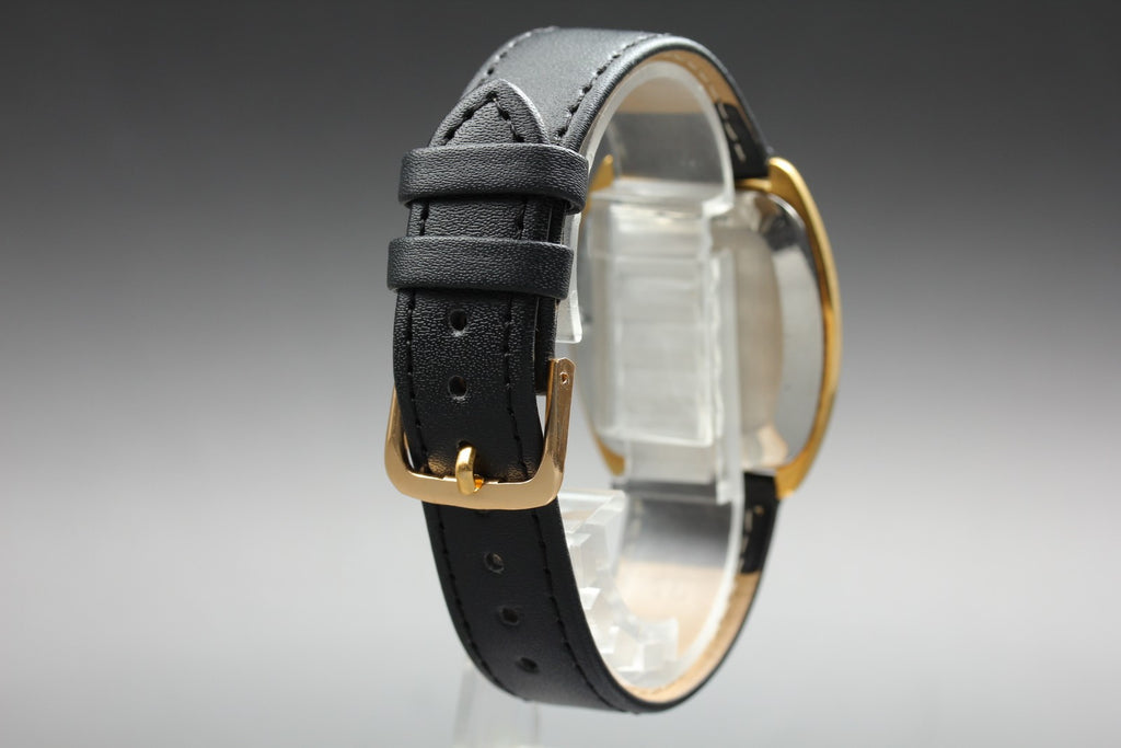 1975 Near MINT OMEGA De Ville 32mm 111.0139 Manual Gold Dial Men's Watch Vintage