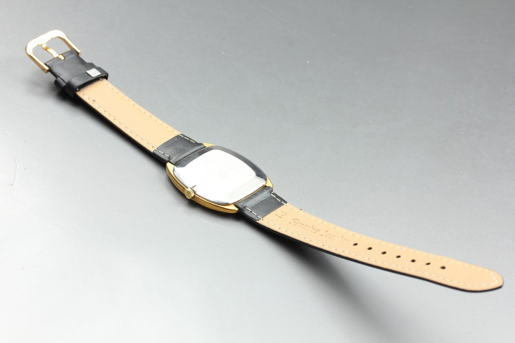 1975 Near MINT OMEGA De Ville 32mm 111.0139 Manual Gold Dial Men's Watch Vintage