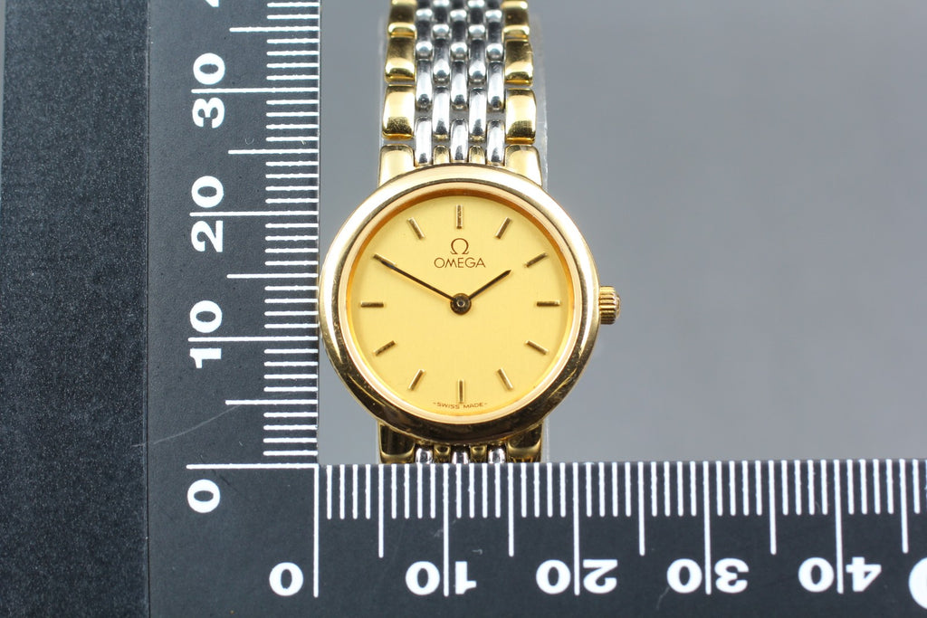 1989 Near MINT OMEGA De Ville 22mm 795.0897.2 Quartz Gold Dial Women's Vintage