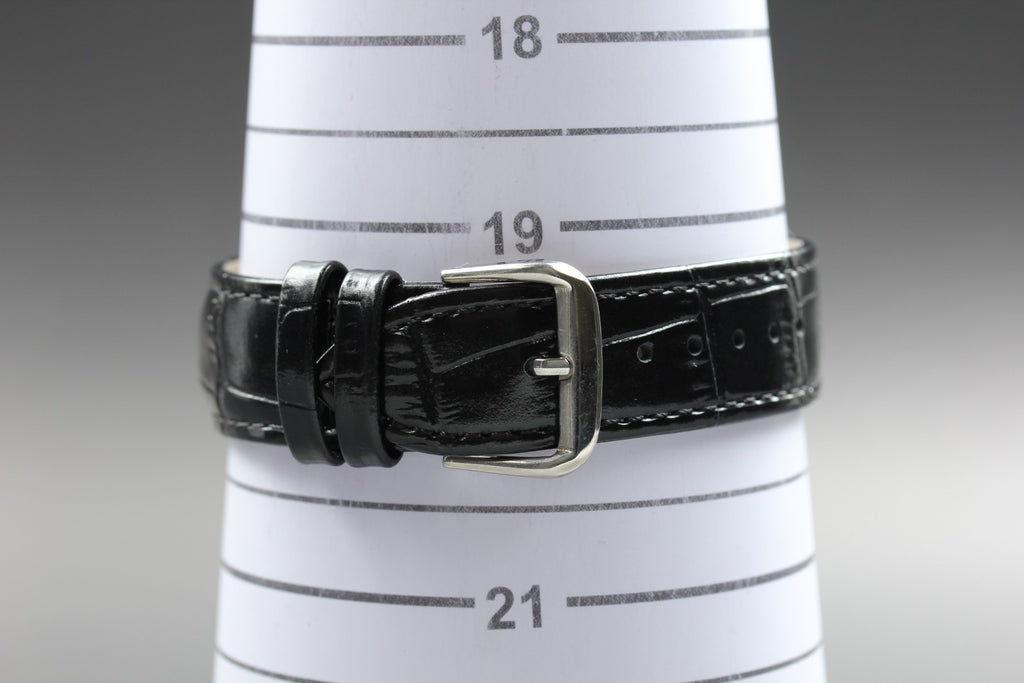 1970 Near MINT OMEGA Geneve f300Hz 38mm 198.030 Quartz Silver Dial Men's Vintage
