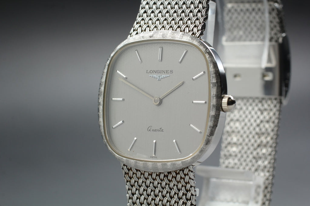 Near MINT LONGINES 978 3386 30mm Quartz Stainless steel Silver Dial Men Vintage