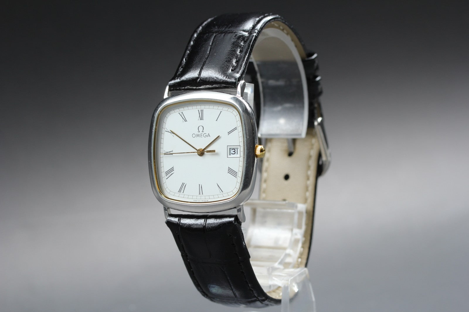 Near MINT OMEGA De Ville 30mm 196.0317 Quartz White Roman Dial Men's Vintage
