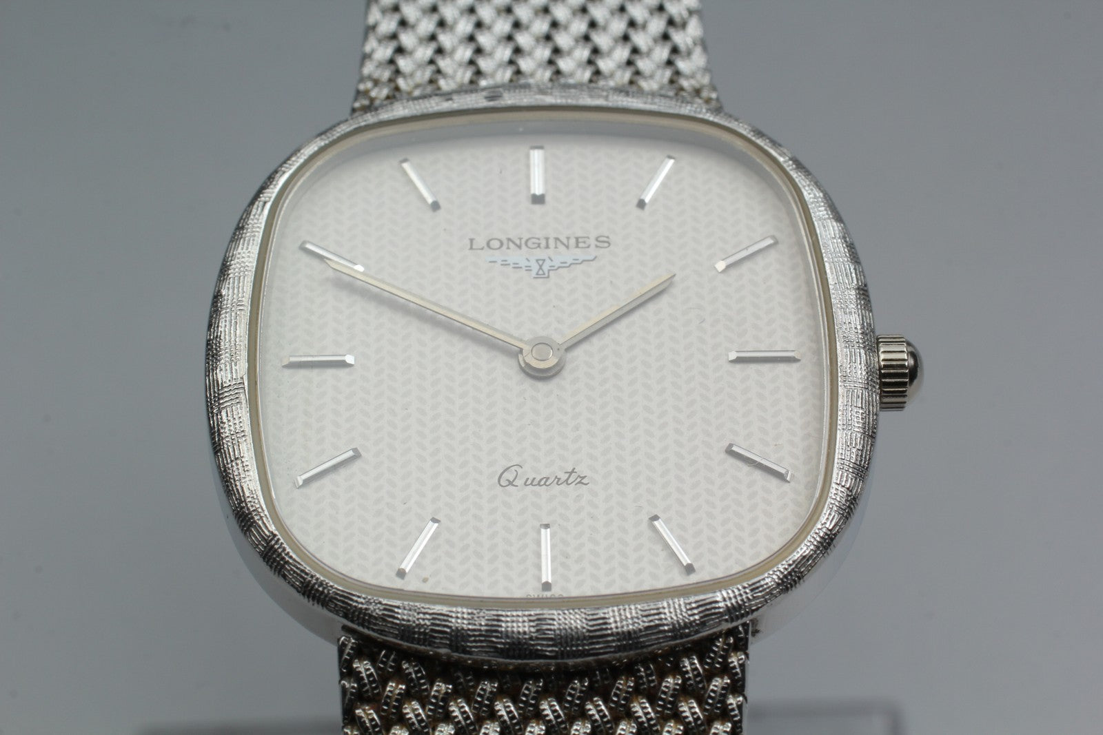 Near MINT LONGINES 978 3386 30mm Quartz Stainless steel Silver Dial Men Vintage