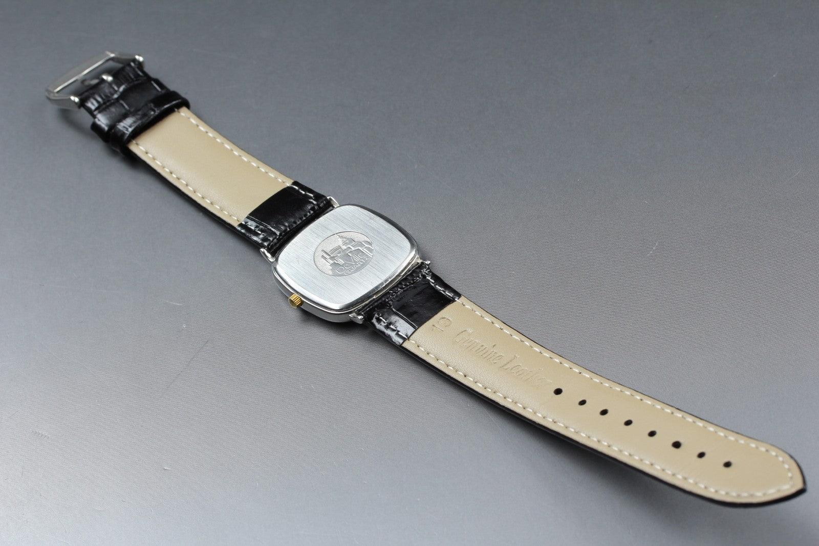 Near MINT OMEGA De Ville 30mm 196.0317 Quartz White Roman Dial Men's Vintage