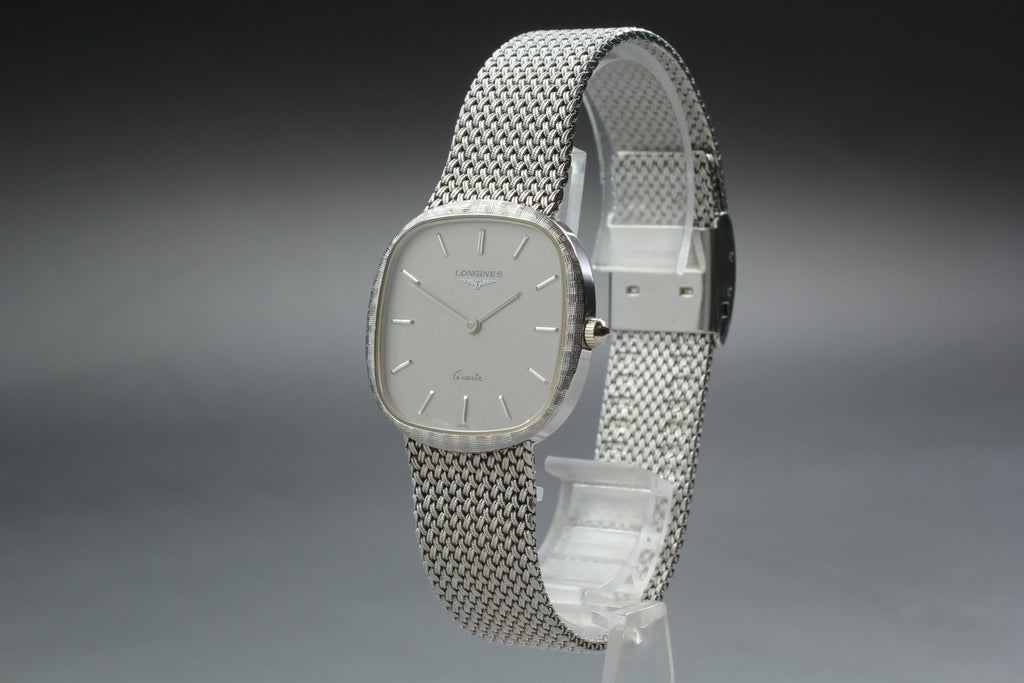 Near MINT LONGINES 978 3386 30mm Quartz Stainless steel Silver Dial Men Vintage