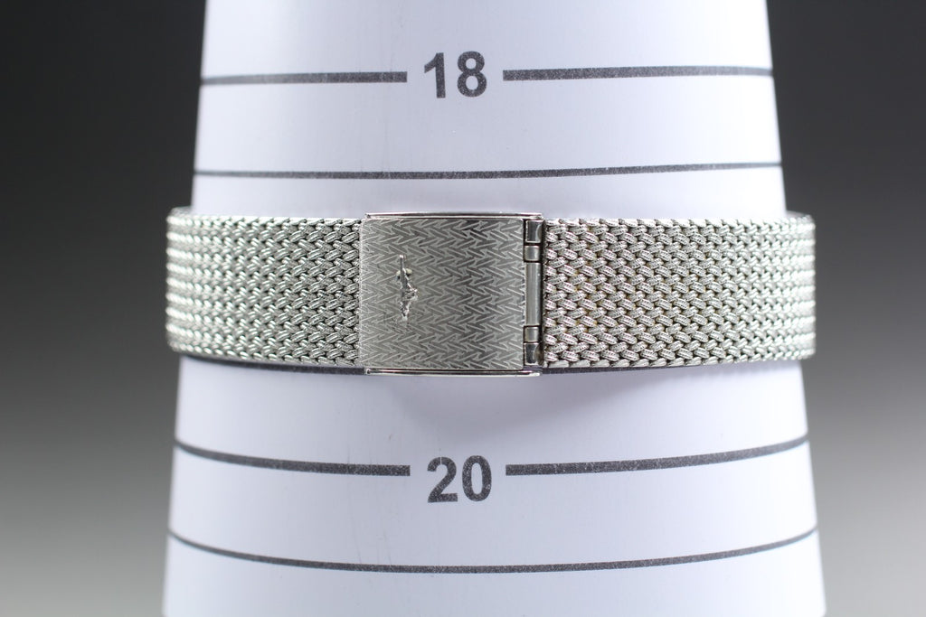 Near MINT LONGINES 978 3386 30mm Quartz Stainless steel Silver Dial Men Vintage