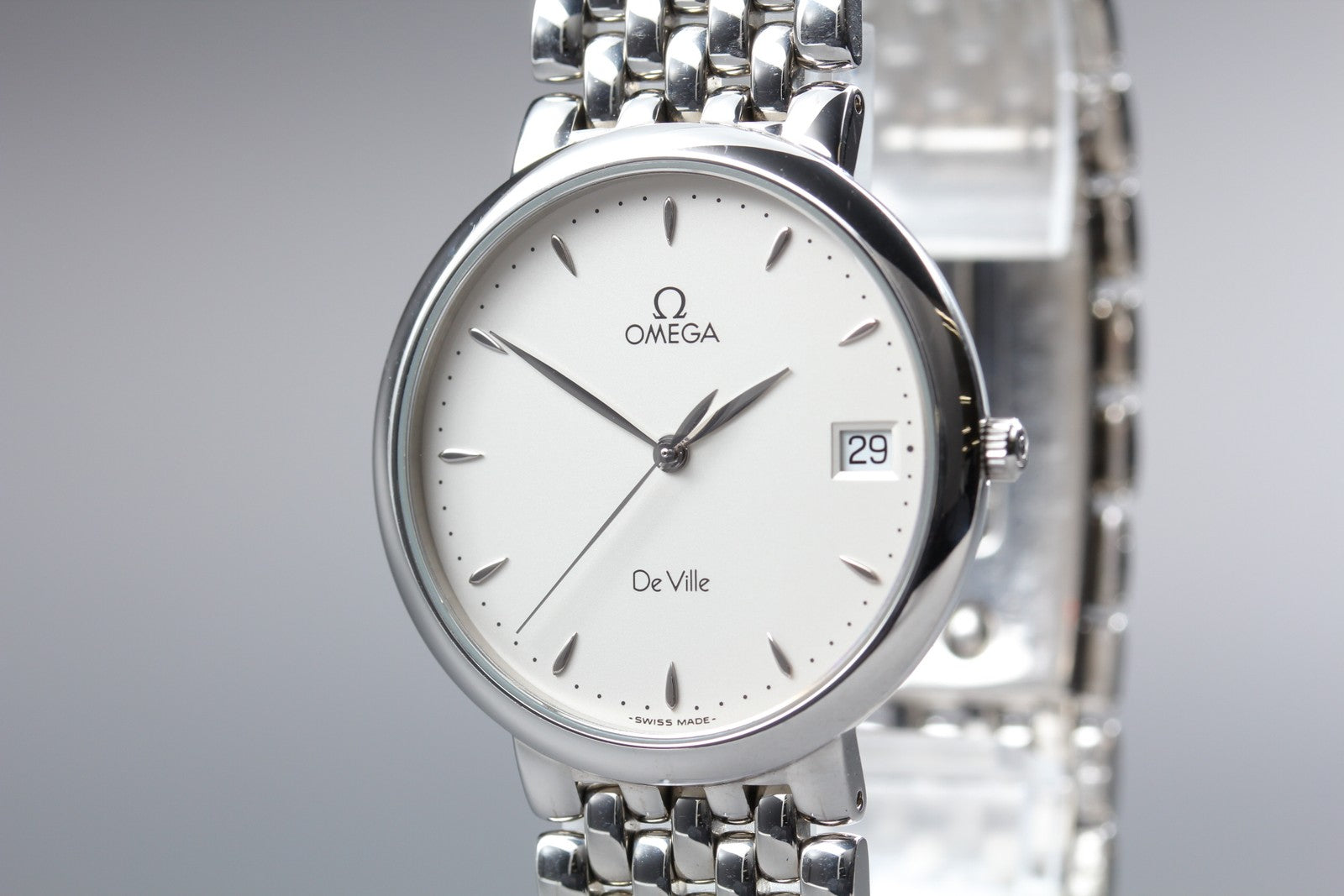 1993 MINT OMEGA De Ville 33mm 396.2432 Quartz Silver Dial Men's Watch Vintage