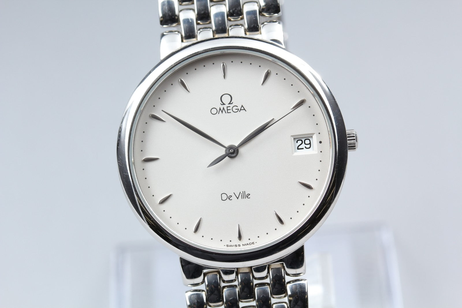 1993 MINT OMEGA De Ville 33mm 396.2432 Quartz Silver Dial Men's Watch Vintage