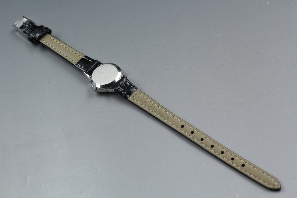 1973 Near MINT OMEGA Geneve 20mm 511.0451 Manual Silver Dial Women's Vintage