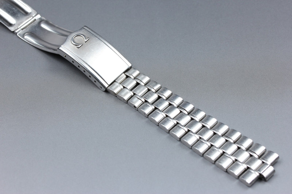 Near MINT OMEGA Bracelet 18mm FF582/1118 Stainless steel Silver Men's Vintage