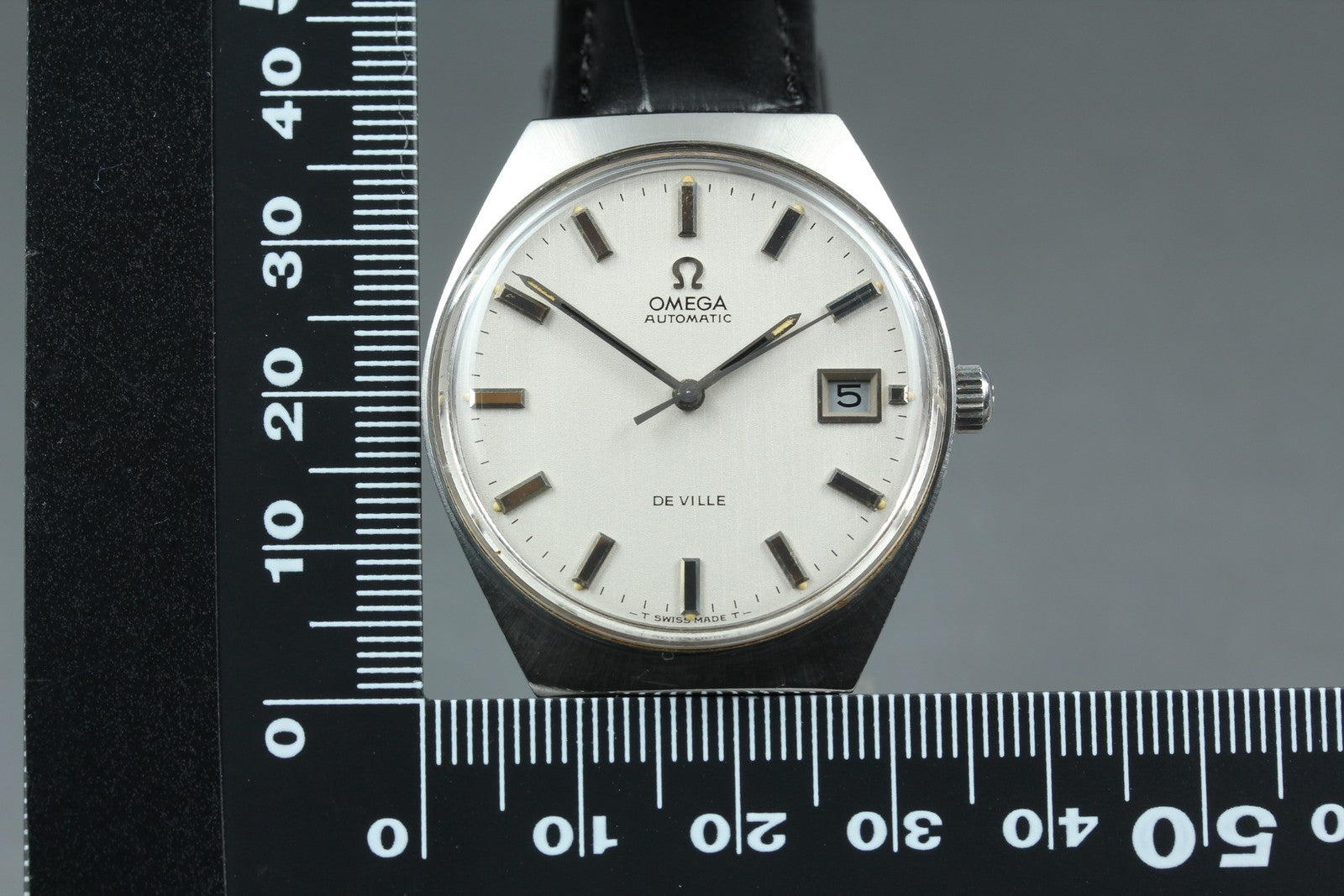 Near MINT OMEGA De Ville 34mm 166.051 Automatic Silver Dial Men's Watch Vintage