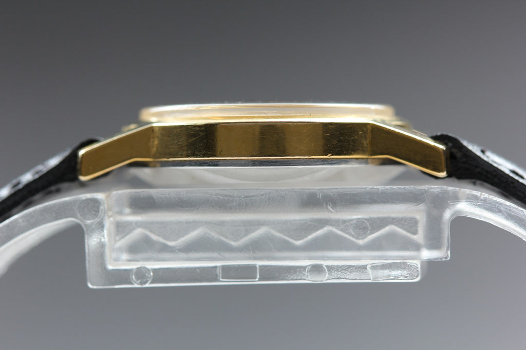 1975 Near MINT OMEGA Geneve 21mm 511.0411 Manual Champagne Dial Women's Vintage