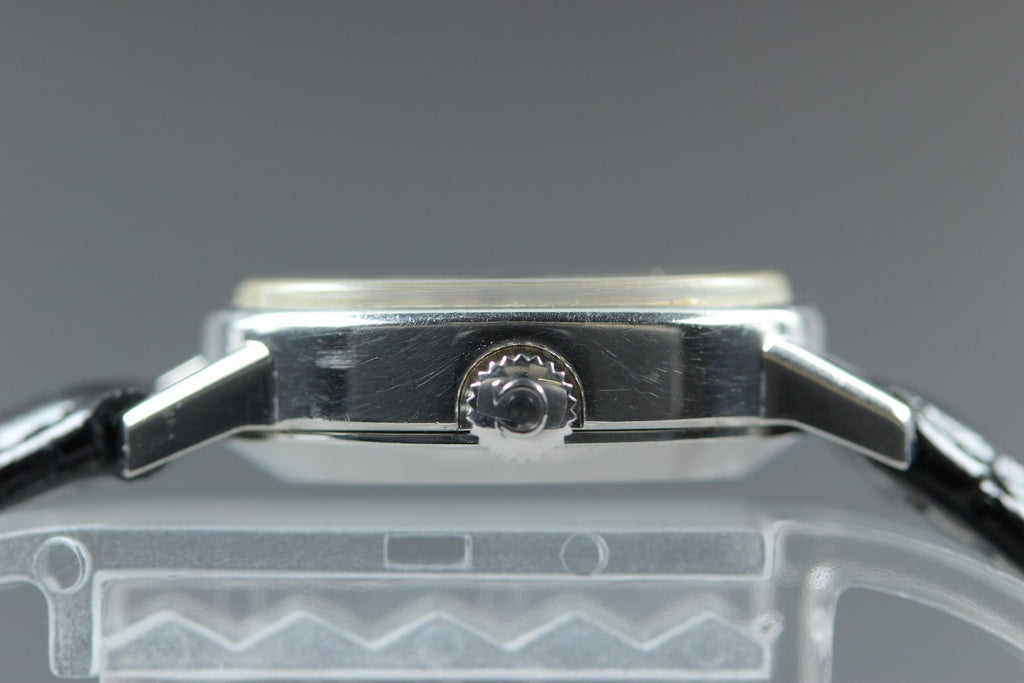 1977 Near MINT OMEGA De Ville 18mm 511.0553 Manual Silver Dial Women's Vintage
