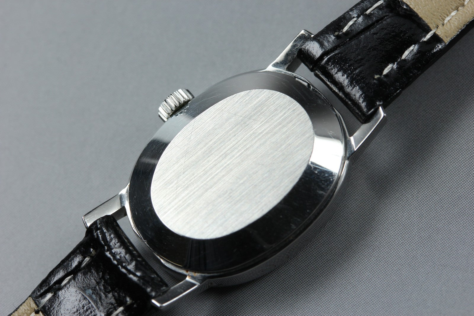 1977 Near MINT OMEGA De Ville 18mm 511.0553 Manual Silver Dial Women's Vintage