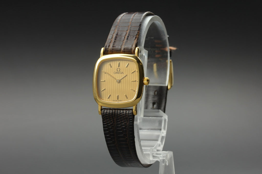 1989 Near MINT/Box, Paper OMEGA De Ville 21mm 595.0098.2 Quartz Women's Vintage