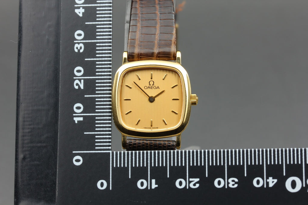 1989 Near MINT/Box, Paper OMEGA De Ville 21mm 595.0098.2 Quartz Women's Vintage