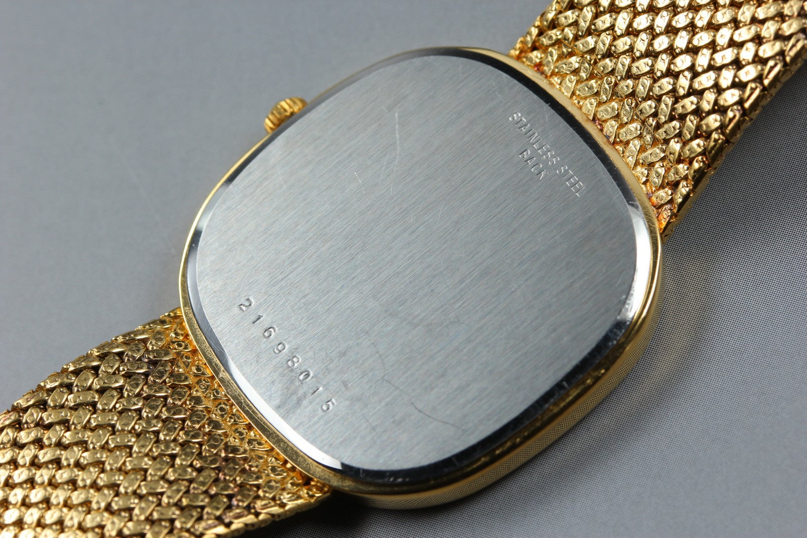 Near MINT LONGINES 960 3229 31mm Quartz Gold Plated Gold Dial Men's Vintage