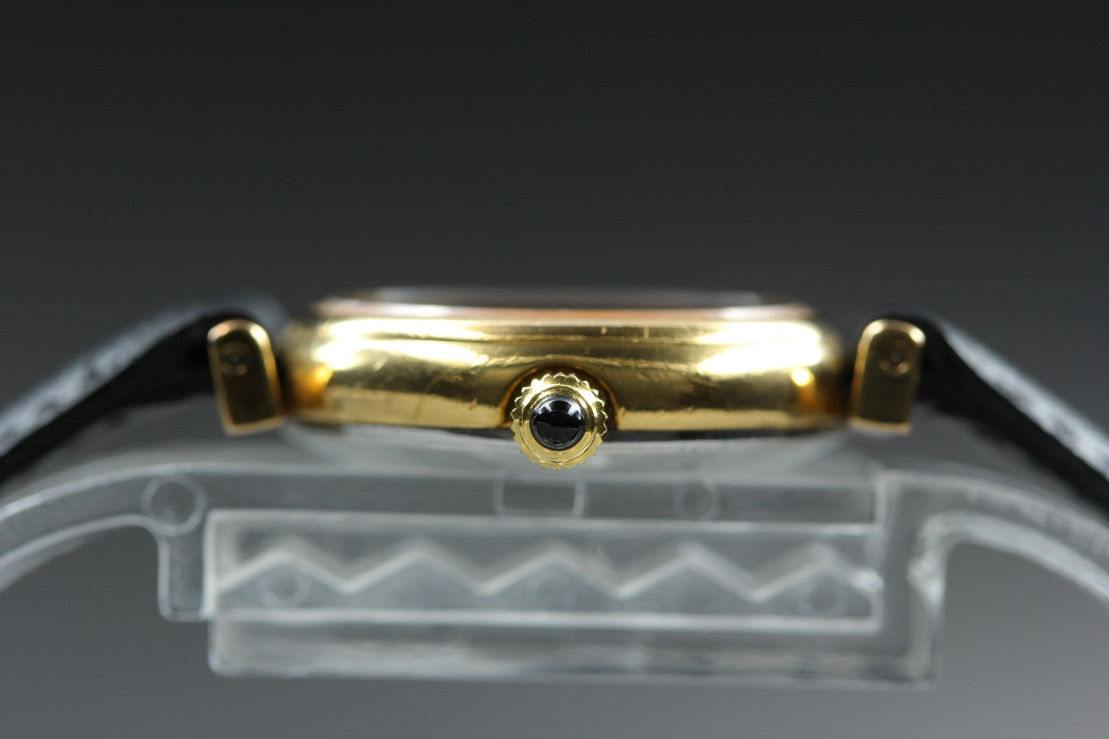 1979 Near MINT OMEGA De Ville 22mm 511.0565 Manual Gold Dial Women's Vintage