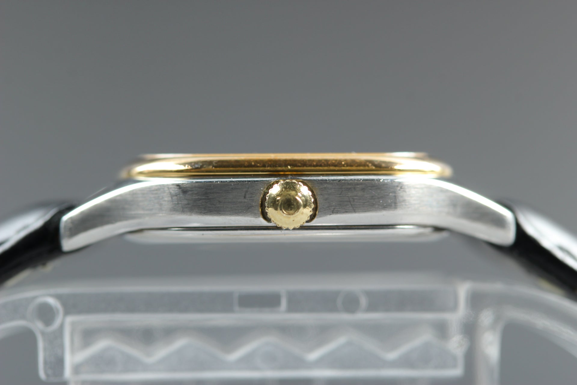 1985 Near MINT OMEGA Seamaster 22mm 796.0875 Quartz Roman Dial Women's Vintage
