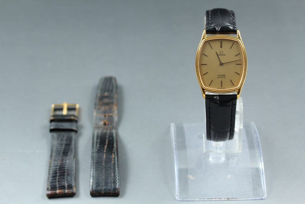 1981 Near MINT OMEGA De Ville 27mm 191.0100.1 Quartz Gold Dial Men's Vintage