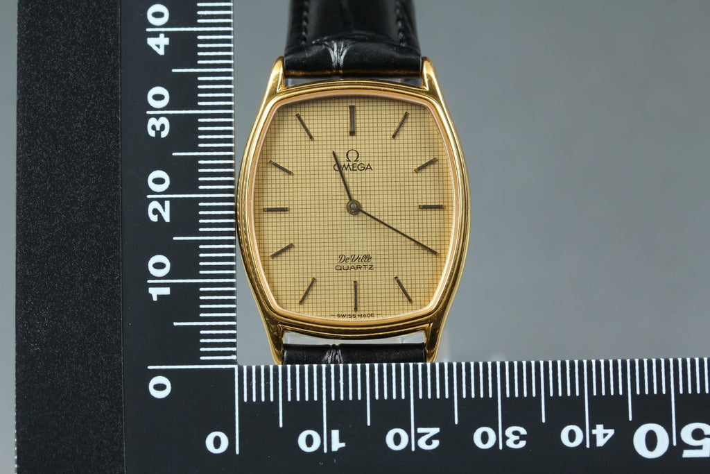 1981 Near MINT OMEGA De Ville 27mm 191.0100.1 Quartz Gold Dial Men's Vintage