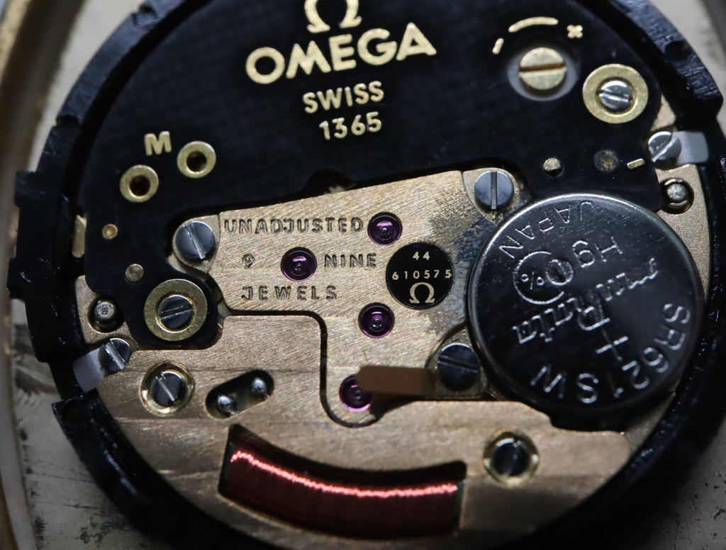 1981 Near MINT OMEGA De Ville 27mm 191.0100.1 Quartz Gold Dial Men's Vintage