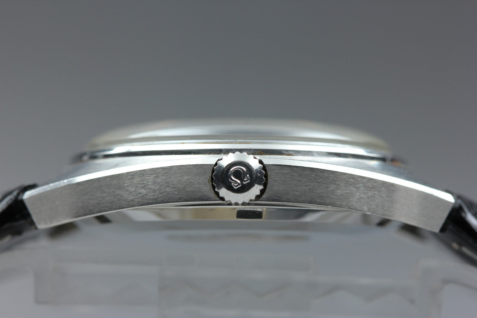 1969 Near MINT OMEGA Constellation 35mm 168.017 Automatic Silver Men's Vintage