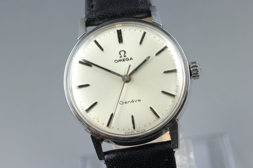 1969 Near MINT OMEGA Geneve 34mm 135.011 Manual Wind Silver Dial Men's Vintage