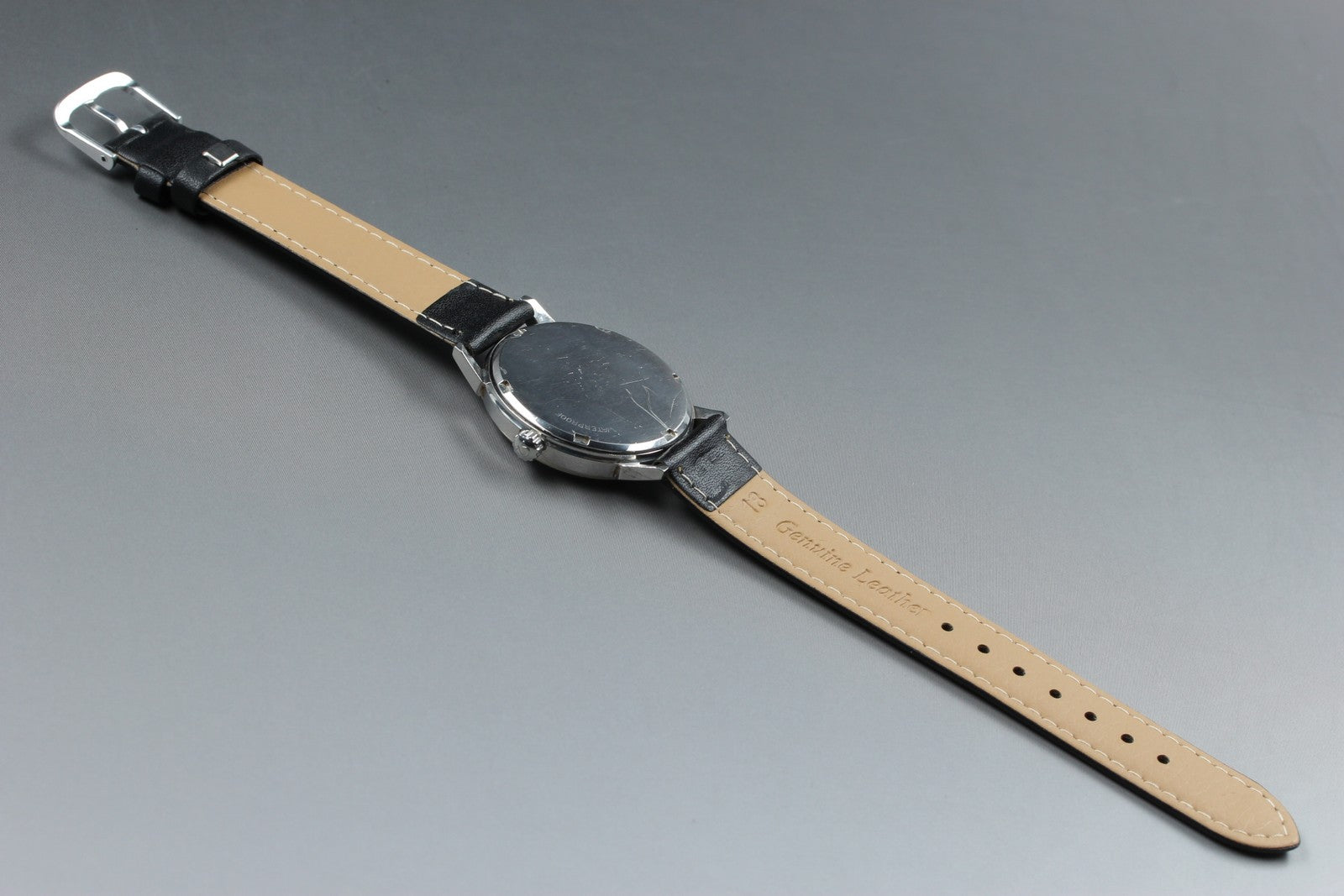 1969 Near MINT OMEGA Geneve 34mm 135.011 Manual Wind Silver Dial Men's Vintage
