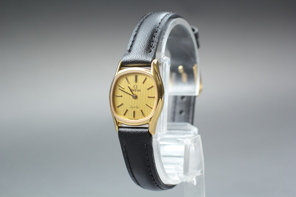 1982 Near MINT/Box, Paper OMEGA De Ville 20mm 591.0158 Quartz Gold Women Vintage