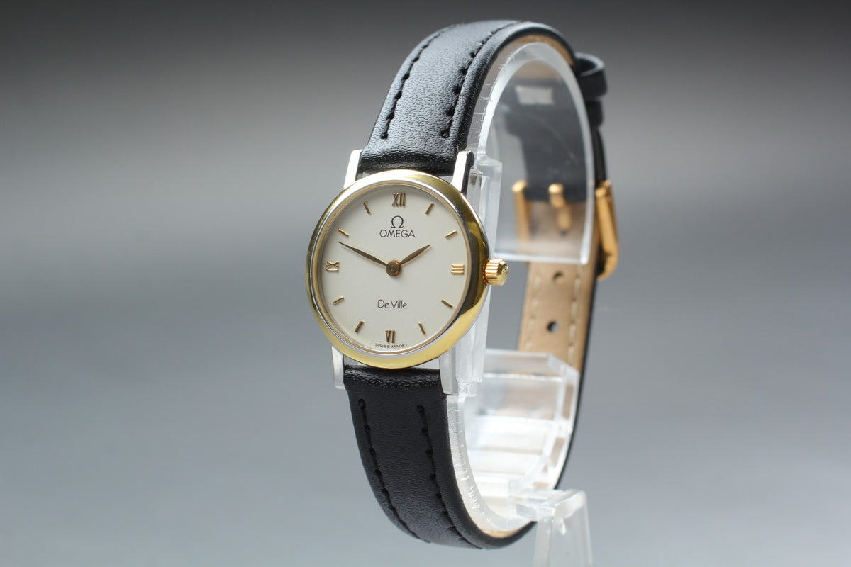 1995 Near MINT OMEGA De Ville 23mm 595.1111 Quartz Roman Dial Women's Vintage