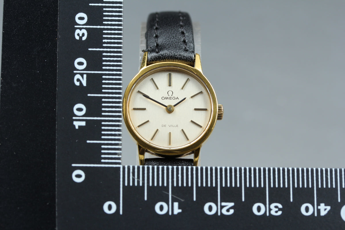 1973 Near MINT OMEGA De Ville 20mm 511.0371 Manual Champagne Dial Women Vintage