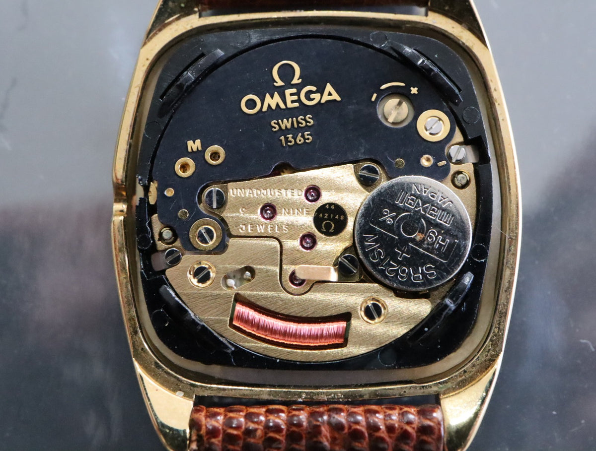 1980 MINT OMEGA De Ville 24mm 591.0099 Quartz Gold Dial Women's Watch Vintage
