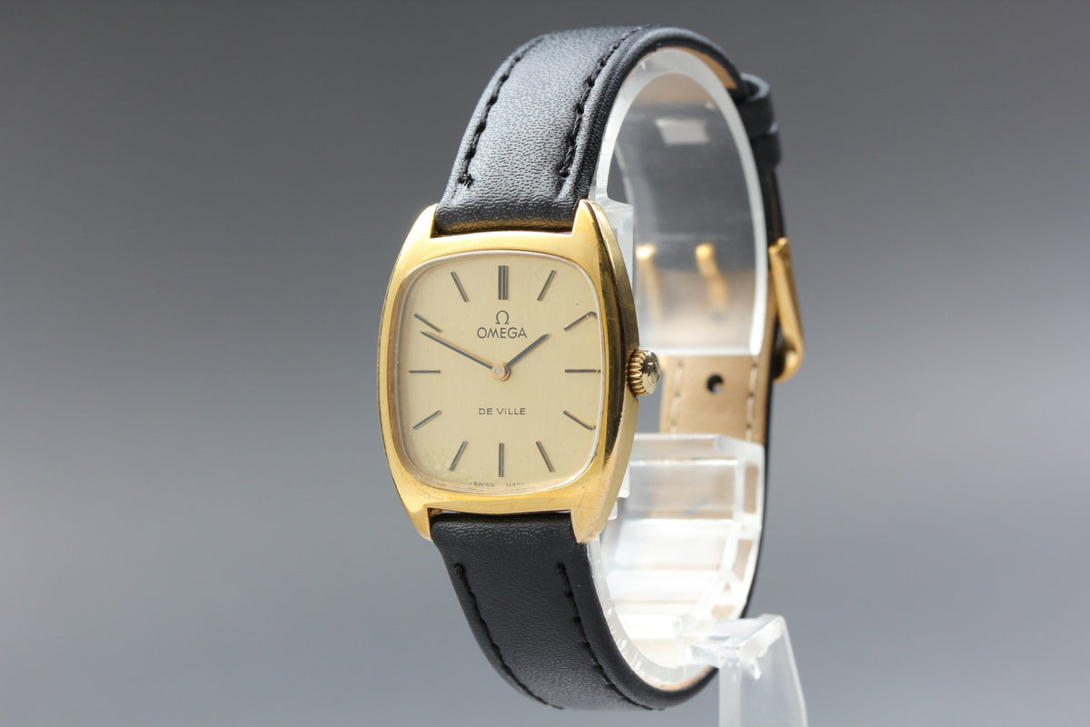1977 Near MINT OMEGA De Ville 25mm 511.0531 Manual Gold Dial Women's Vintage