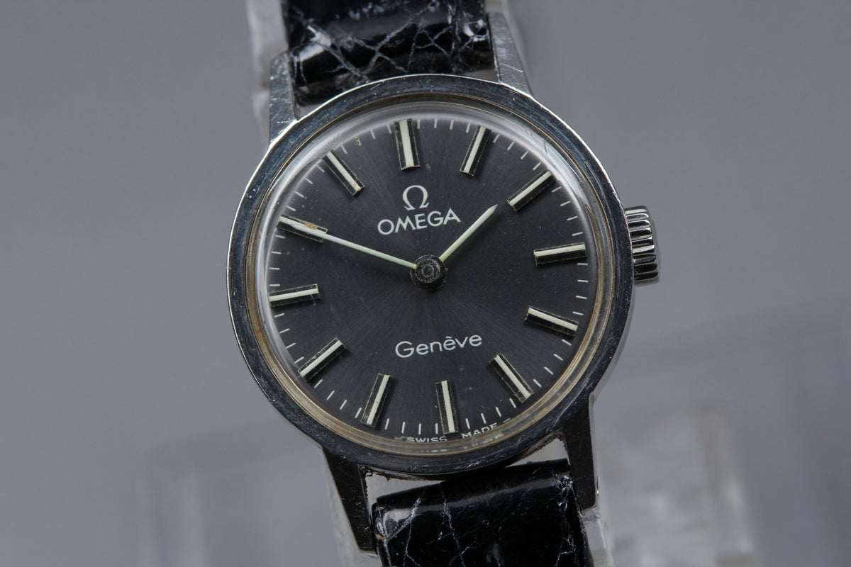 1973 Near MINT OMEGA Geneve 20mm 511.0451 Manual Black Dial Women's Vintage