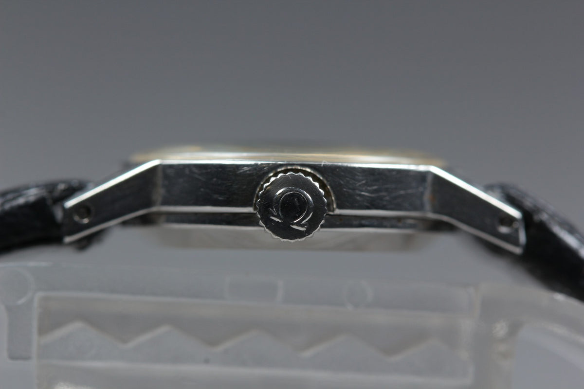 1973 Near MINT OMEGA Geneve 20mm 511.0451 Manual Black Dial Women's Vintage