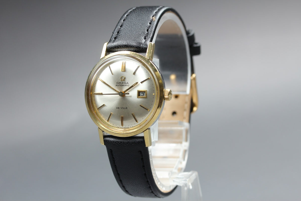 Near MINT OMEGA Seamaster De Ville 27mm Automatic Champagne Dial Women's Vintage