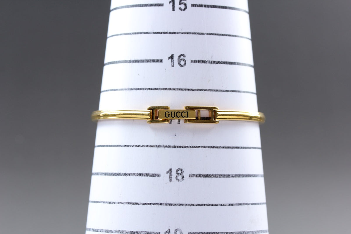 Full Set Near MINT GUCCI Change Bezel 12 Colors 26mm 11/12 Quartz White Women's