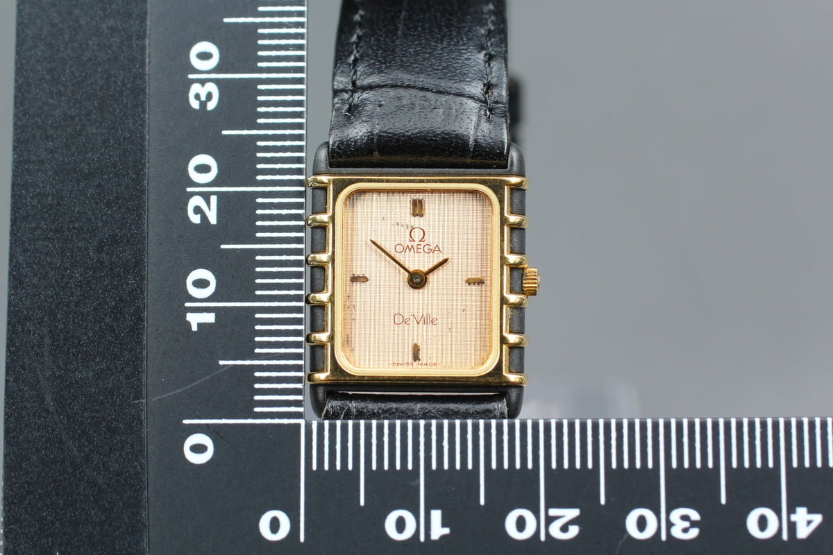 1984 Near MINT OMEGA De Ville 19mm 591.0308 Quartz Gold Dial Women's Vintage